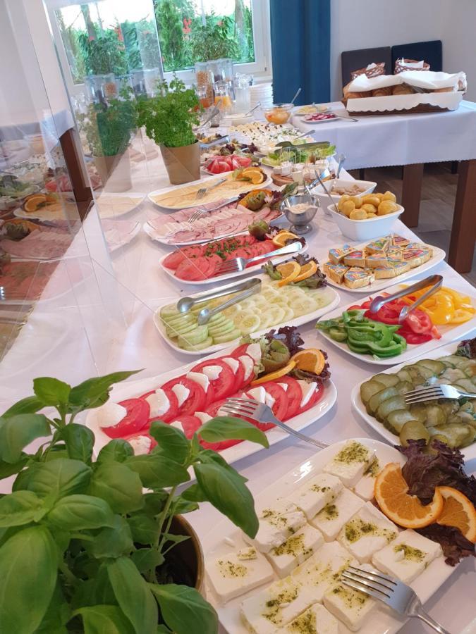 Ow Sorrento Hotel Бистрица Клодска Екстериор снимка