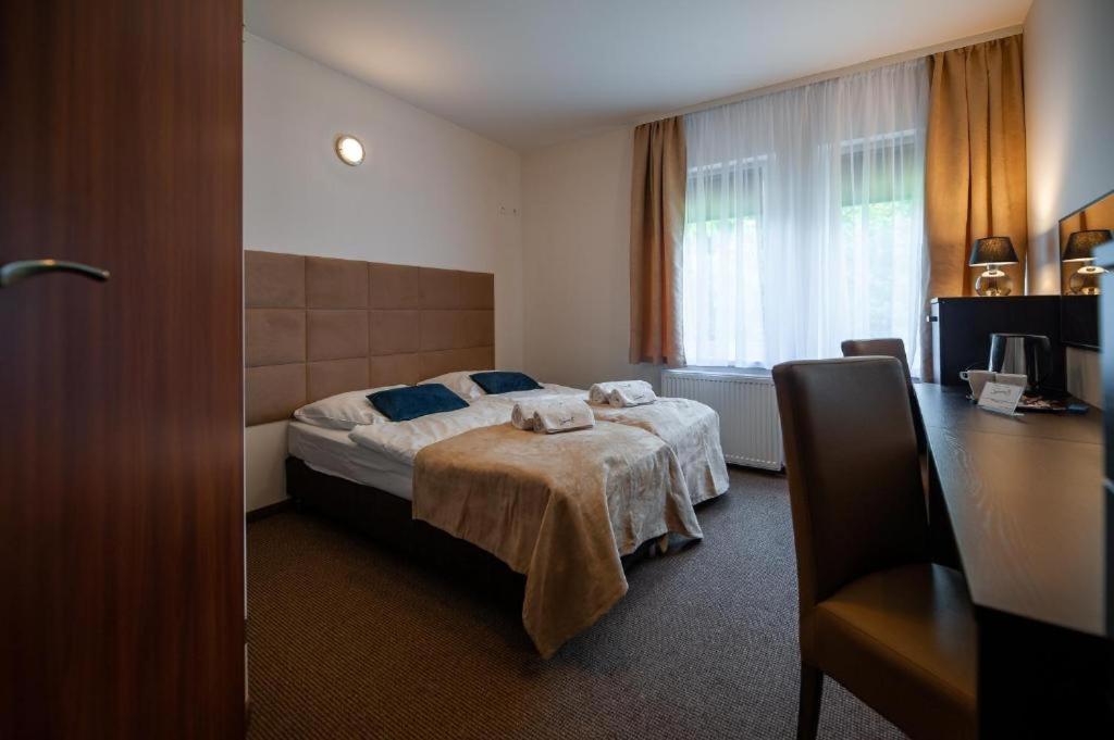 Ow Sorrento Hotel Бистрица Клодска Екстериор снимка